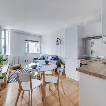 Appartement Escale Pamatxi : Vieux port à La Rochelle  Extérieur photo