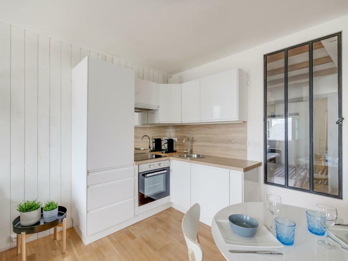 Appartement Escale Pamatxi : Vieux port à La Rochelle  Extérieur photo